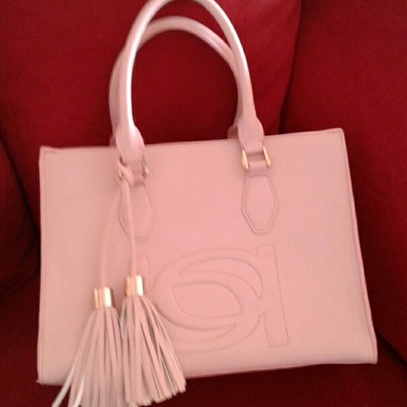 bebe Handbags - NWOT BEBE PINK PURSE